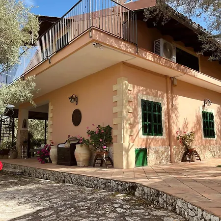 Villa Pantalica Lato