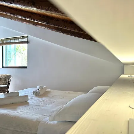 Villa Pantalica Lato