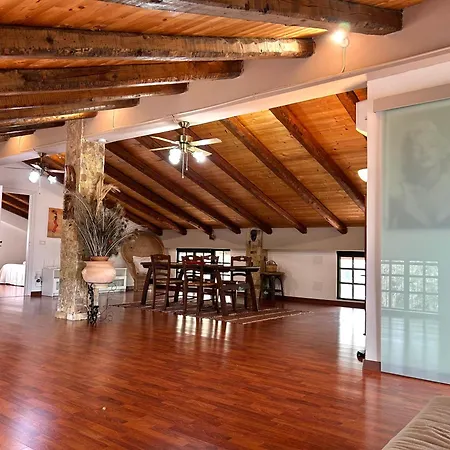 Villa Pantalica Lato *